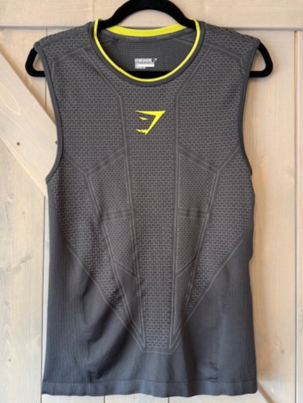 RARE Gymshark Onyx Version 1 Tank Top Size M EUC Charcoal Yellow